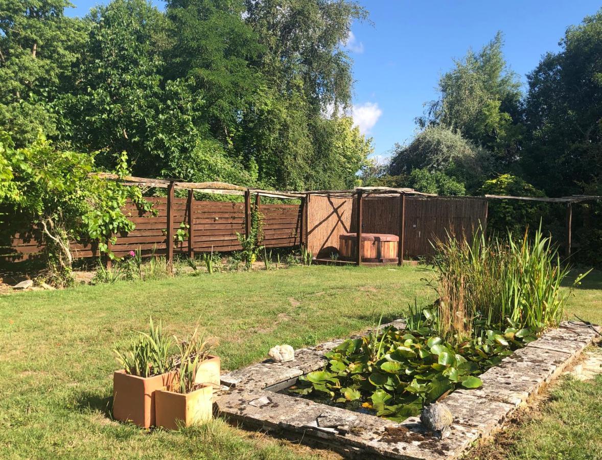 Luxury American Rv With Hot Tub West Chiltington Zewnętrze zdjęcie